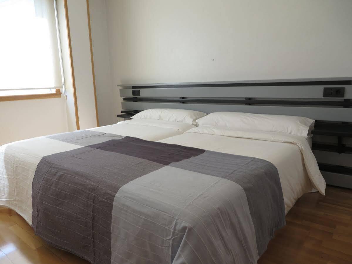 Hotel Ofi A Coruña Zewnętrze zdjęcie