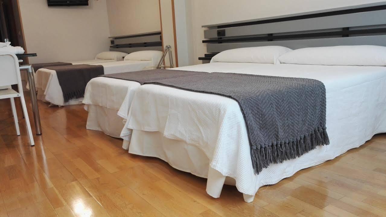 Hotel Ofi A Coruña Zewnętrze zdjęcie
